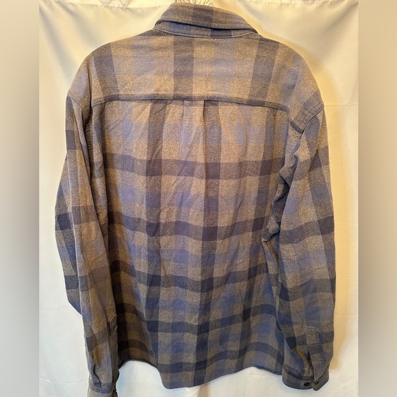 LL Bean Men’s Size XL Chamois Cloth Flannel Shirt Blue Plaid Traditional Fit - Picture 4 of 7